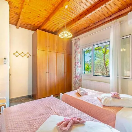 Pavlos Sofia Halikounas